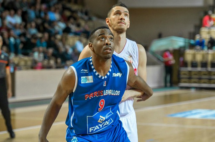 Kevin Langford signed by Antwerp - Court Side Newspaper